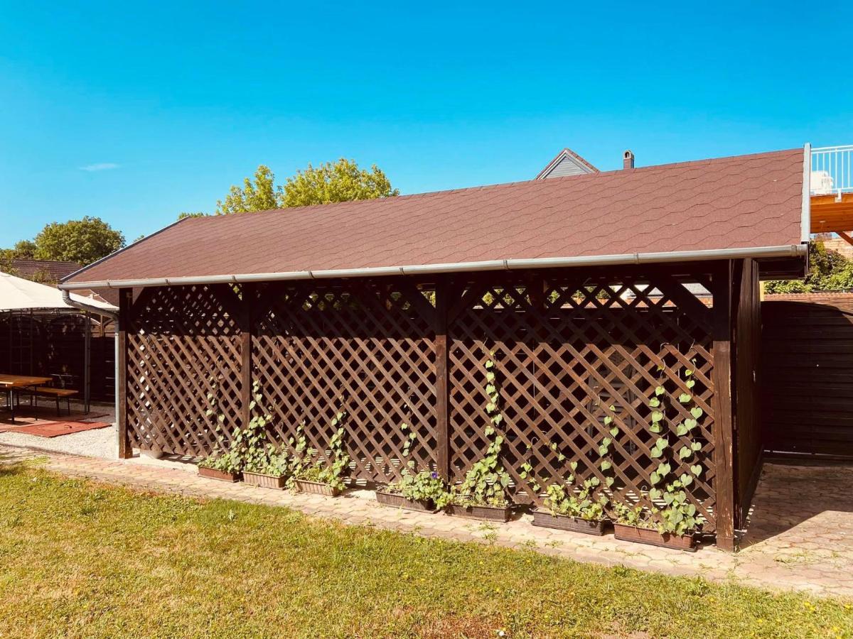 Lili Nyaralohaz Villa Gyenesdiás Exterior foto